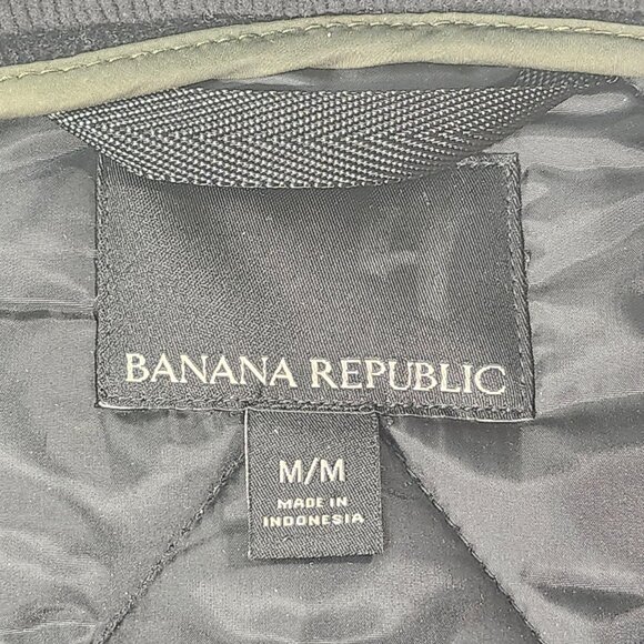 Banana Republic Mens BR+ Quilted Vest Size M Green Water Resistant Performance - Picture 8 of 8